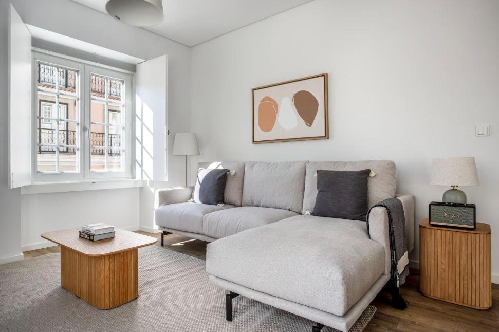 Private Bedrooms In The Heart Of Lisbon Exterior photo
